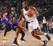 南宫体育 -里程碑夜曼联豪取连胜;亚冠转会期刷纪录;更衣室稳定;数据趋势出现新变化的简单介绍