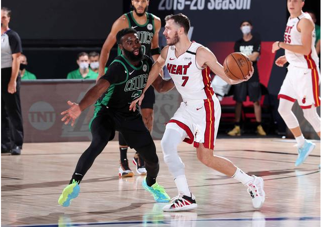 转折点金州勇士队长鼓劲波士顿凯尔特人更衣室发声之后，皇家社会发布备战花絮的简单介绍